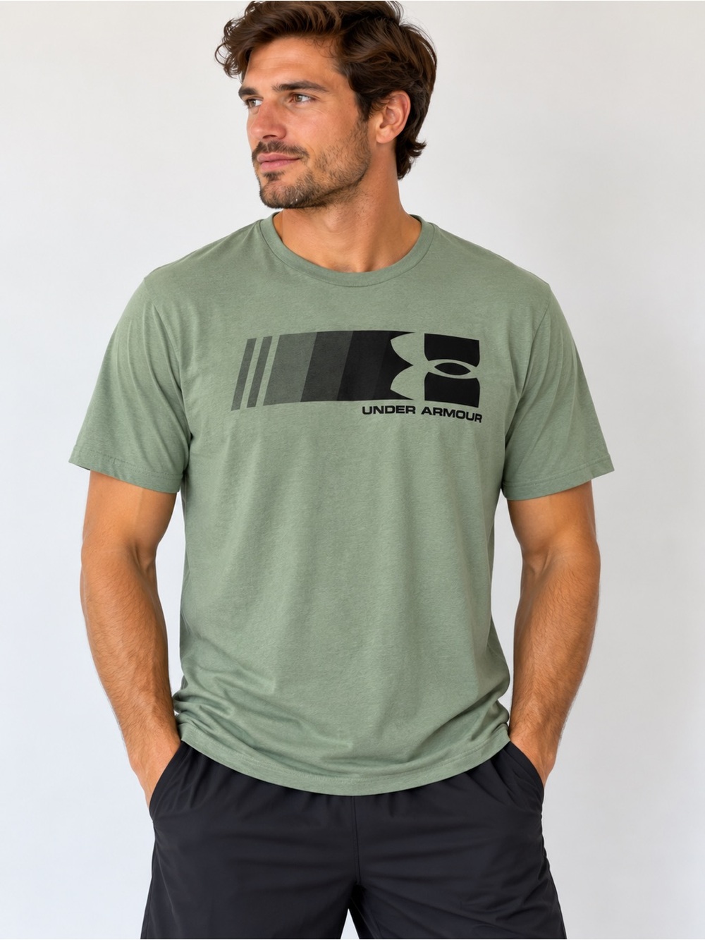 Under Armour Men’s Loose Fit Graphic T-Shirt – Size Large